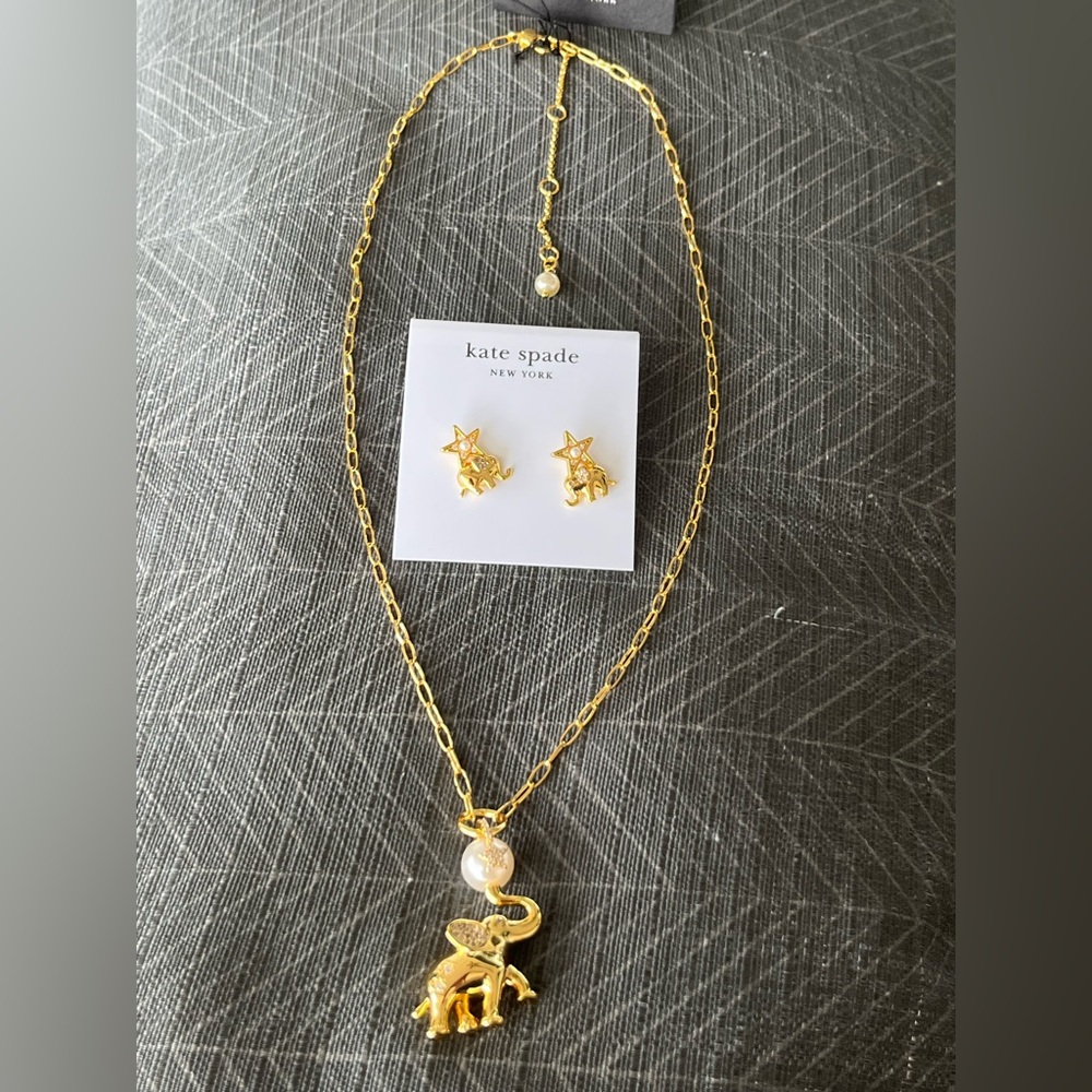 NWT Kate Spade Winter Carnival Pendent Necklace and Earrings Set - Picture 5 of 6